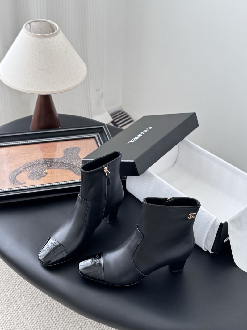 Ch**el boots